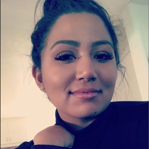 Meet your Posher, Abigail